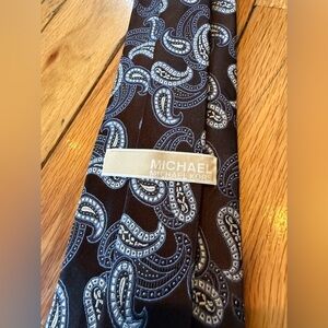Michael Kors Brown/Blue Paisley 100% Silk Men’s Neck Tie - 58L 3.5W
